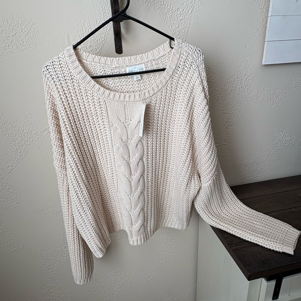 Elegant Cream Cable Knit Sweater